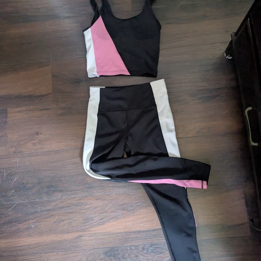 Women's Black and Pink Leggings Set